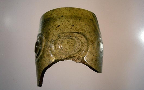 Bordo de vidro (século XI) após a intervenção de conservação